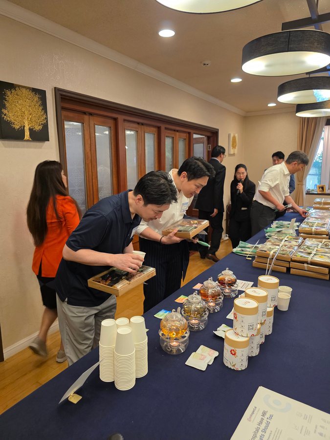 Guests tasting Toors blends at the Royal Thai Embassy residence, Seoul